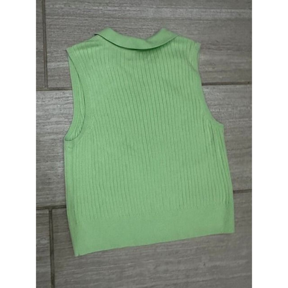 Old Navy sleeveless pull over top - Green/XL - Picture 2 of 5